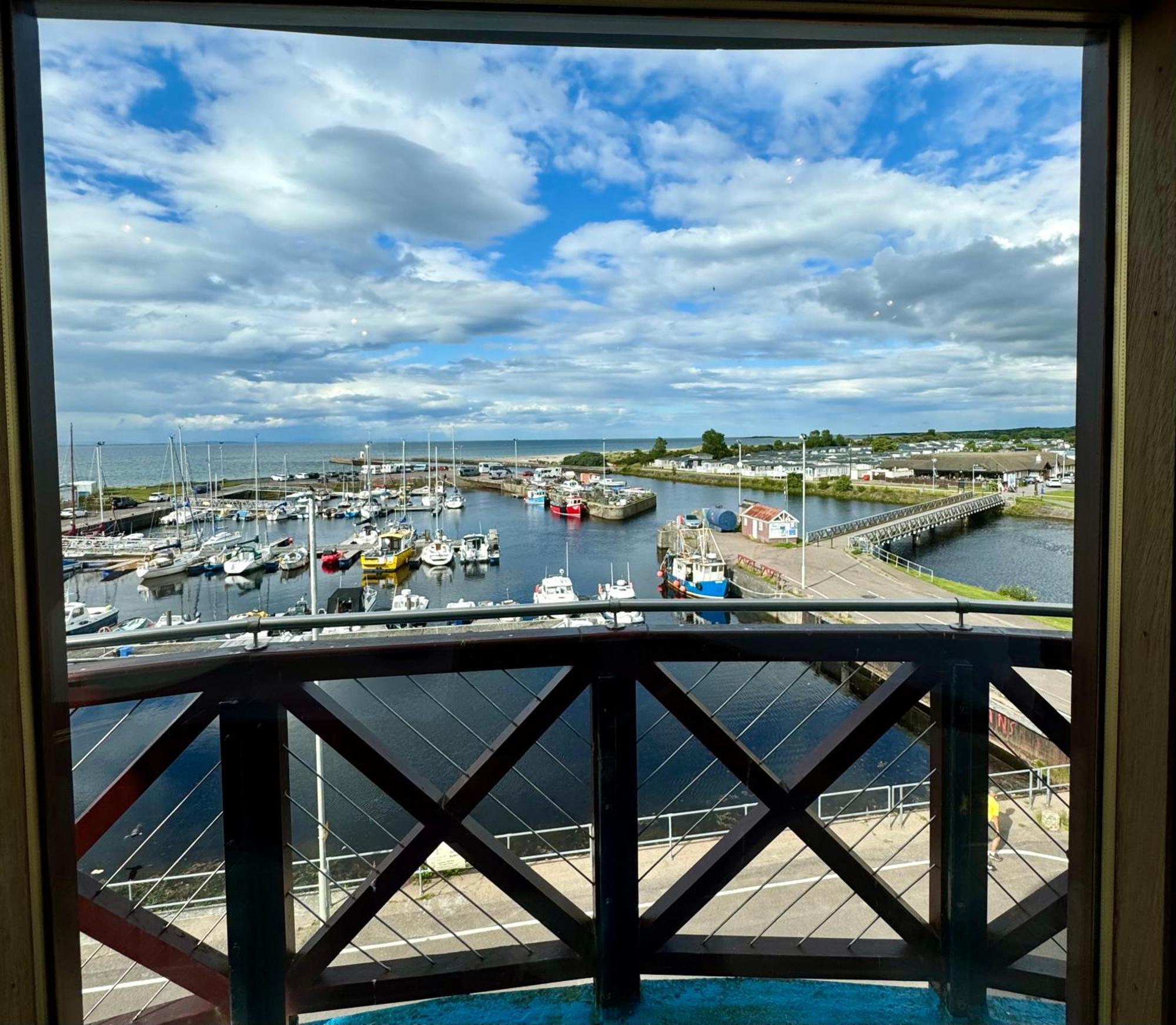 The Lighthouse Apartment Nairn Luaran gambar